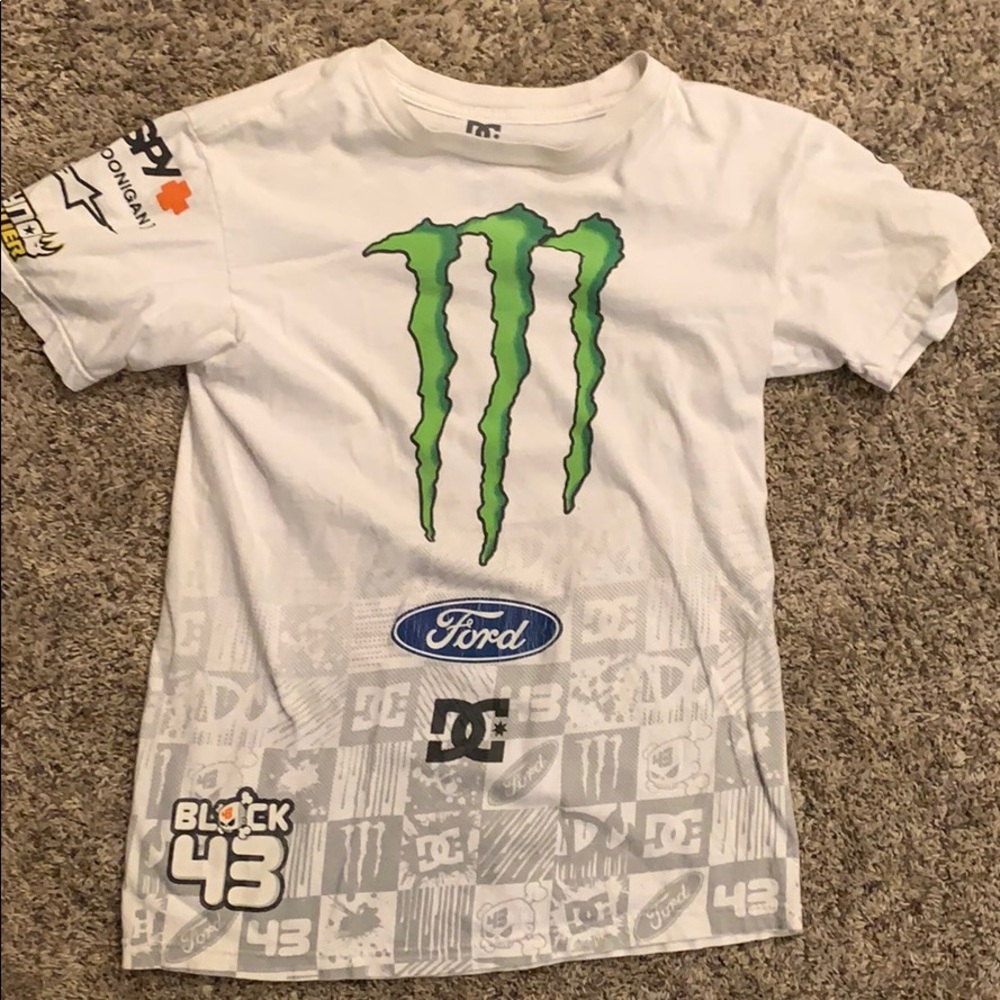 Small DC shirt